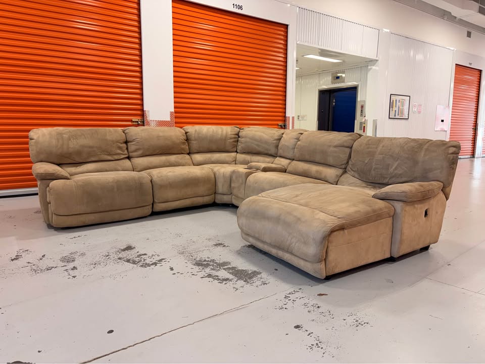 Huge Comfy Sectional with Recliners