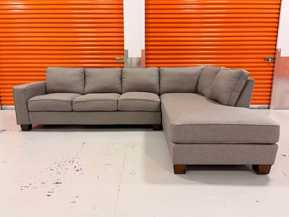 Big Right Facing Sectional with Charging Ports
