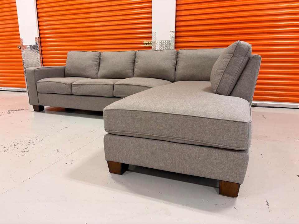 Big Right Facing Sectional with Charging Ports