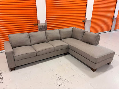 Big Right Facing Sectional with Charging Ports