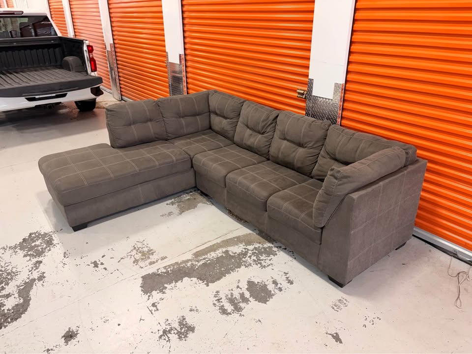 Big Left Facing Checkered Grey Sectional