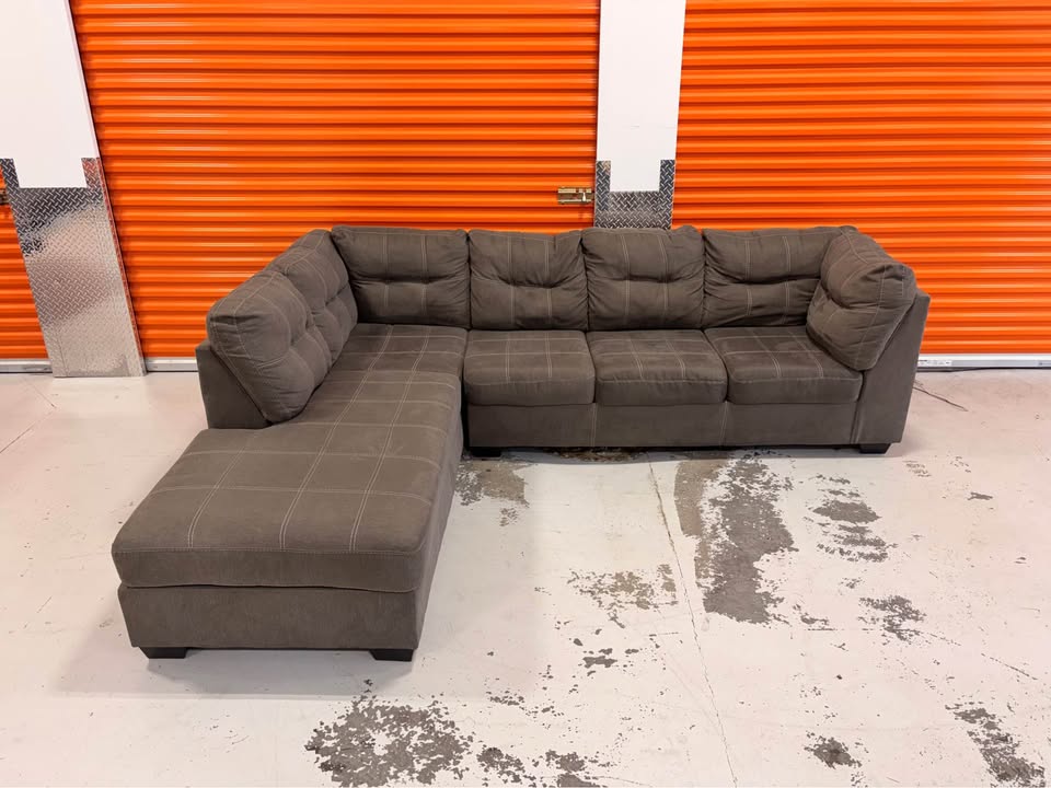 Big Left Facing Checkered Grey Sectional