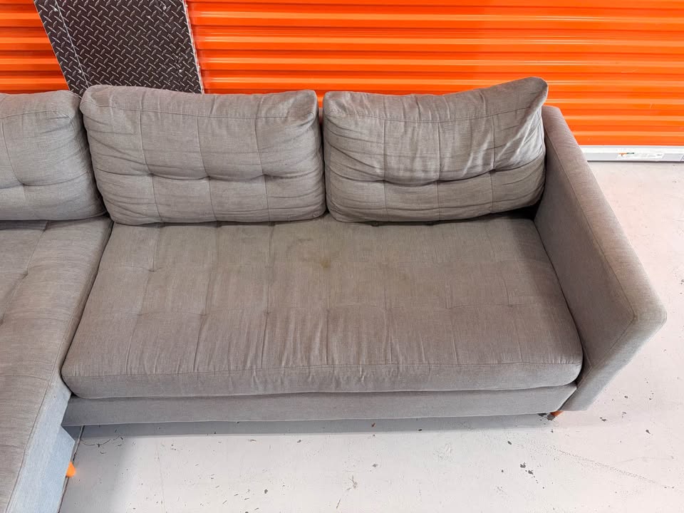 Grey Tufted Reversible Sectional
