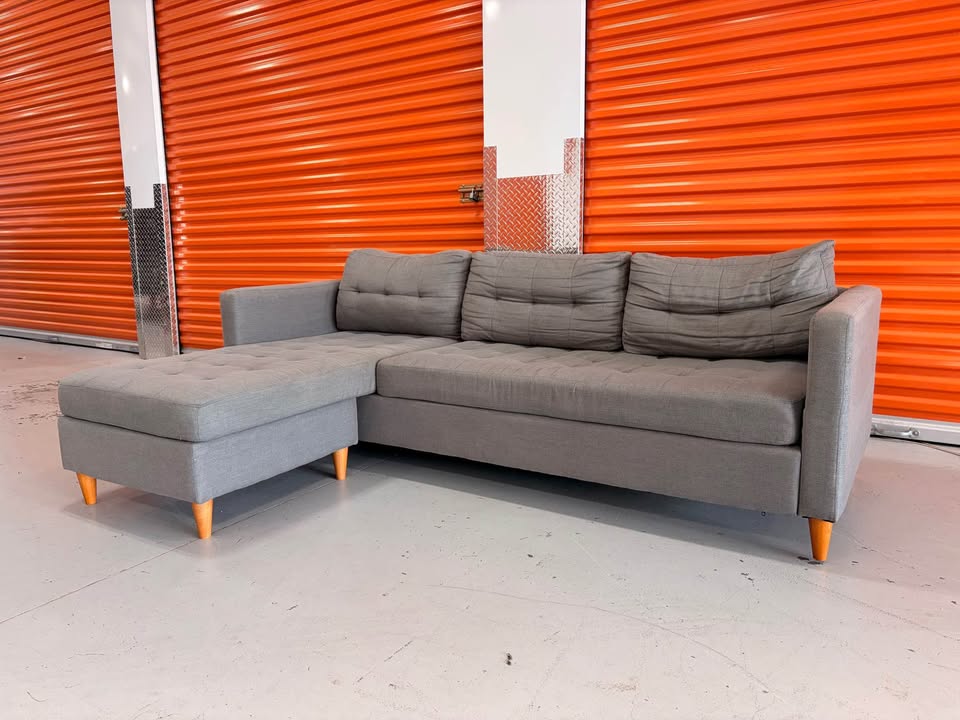 Grey Tufted Reversible Sectional