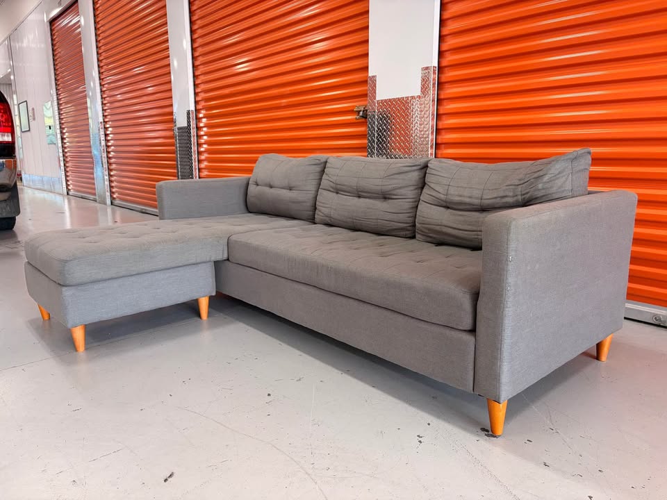 Grey Tufted Reversible Sectional
