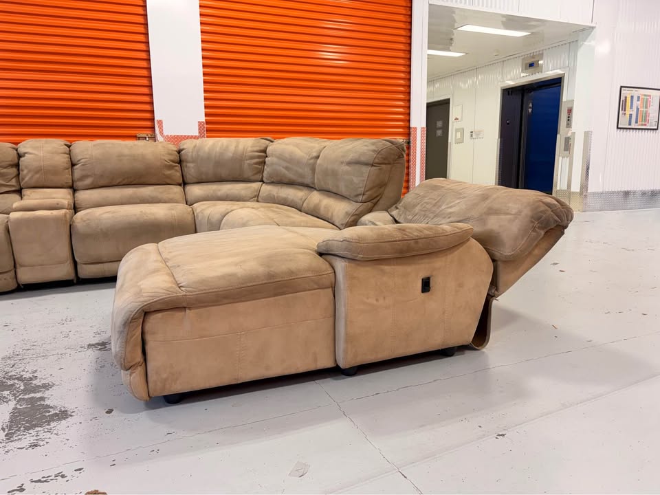 Huge Comfy Sectional with Recliners