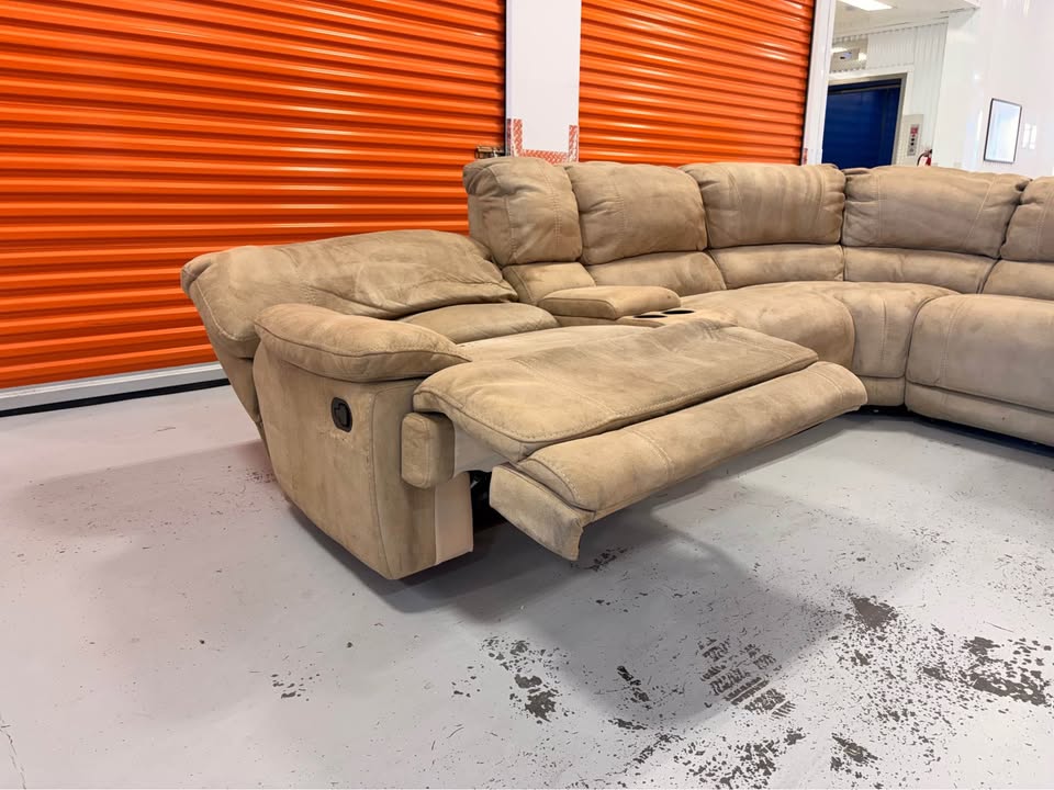 Huge Comfy Sectional with Recliners