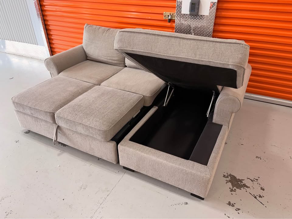 Comfy Pullout Sectional with Storage Chaise