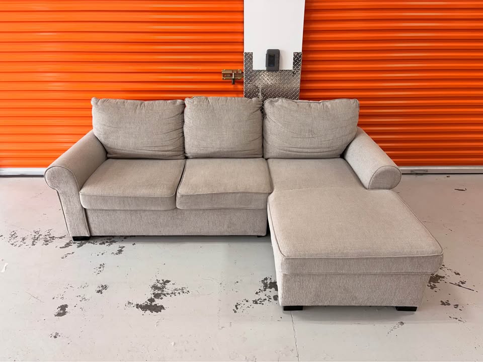 Comfy Pullout Sectional with Storage Chaise