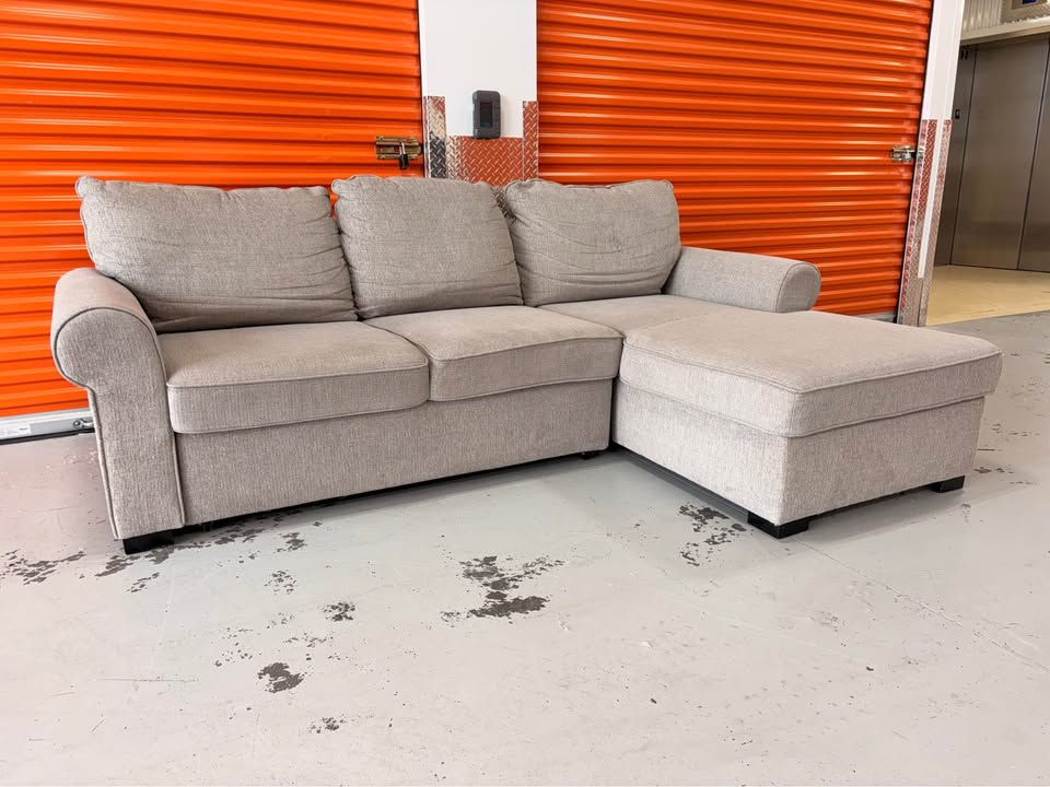 Comfy Pullout Sectional with Storage Chaise