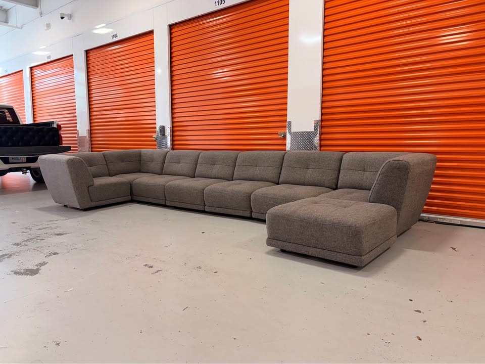 Huge Modular 8 Piece Sectional